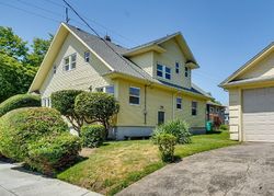 Pre-foreclosure in  NE MALLORY AVE Portland, OR 97211