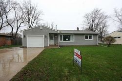 Pre-foreclosure in  MEADOWLARK LN Waukesha, WI 53188