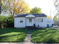 Pre-foreclosure in  HICKORY AVE Crown Point, IN 46307