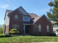  Carlton Dr, Macomb MI