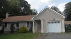 Pre-foreclosure in  HOFFMAN STATION RD Monroe Township, NJ 08831