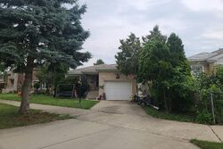 Pre-foreclosure in  N LOWELL AVE Chicago, IL 60646