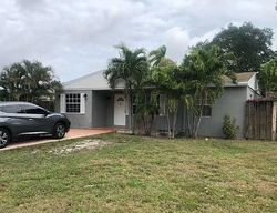 Pre-foreclosure in  NW 5TH AVE Fort Lauderdale, FL 33309