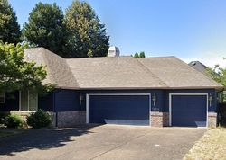 Pre-foreclosure in  WINDSOR CT Springfield, OR 97477