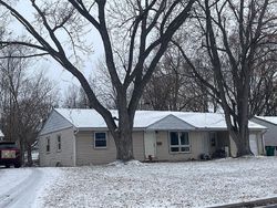 Pre-foreclosure in  MARYLAND AVE N Minneapolis, MN 55428