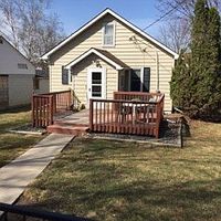 Pre-foreclosure in  2ND AVE NW Milaca, MN 56353