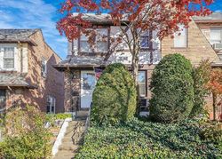 Pre-foreclosure Listing in DARTMOUTH ST FOREST HILLS, NY 11375