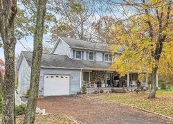 Pre-foreclosure Listing in WAMBOLD RD GREEN LANE, PA 18054