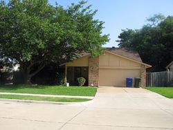 Pre-foreclosure in  VIA BONITA Carrollton, TX 75006