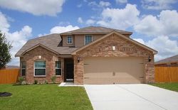 Pre-foreclosure in  THREEFOLD RIDGE DR Hockley, TX 77447