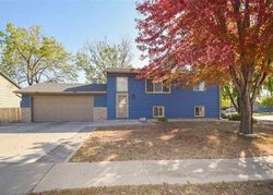 Pre-foreclosure in  S DREXEL DR Sioux Falls, SD 57106