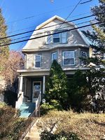 Pre-foreclosure in  MANOR RD Staten Island, NY 10310
