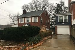 Pre-foreclosure in  RENTON AVE Pittsburgh, PA 15229