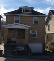 Pre-foreclosure in  IVYGLEN ST Pittsburgh, PA 15227