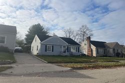 Pre-foreclosure in  W 2ND ST Springfield, OH 45504