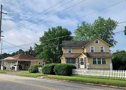 Pre-foreclosure in  WARREN AVE Niles, OH 44446