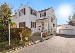 Pre-foreclosure Listing in ORCHARD ST SUMMIT, NJ 07901