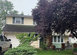 Pre-foreclosure in  MADISON ST Iselin, NJ 08830