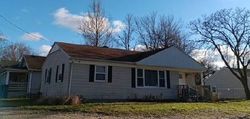 Pre-foreclosure in  CHIPPEWA CT Saginaw, MI 48602