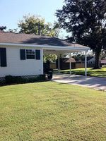 Pre-foreclosure in  OAKVIEW DR Houma, LA 70364