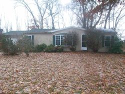 Pre-foreclosure Listing in FAIRGROVE DR ELKHART, IN 46514