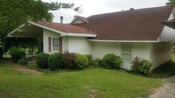 Pre-foreclosure Listing in PERRYVILLE RD PARSONS, TN 38363