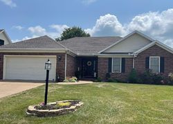 Pre-foreclosure in  HARTWELL DR Evansville, IN 47725