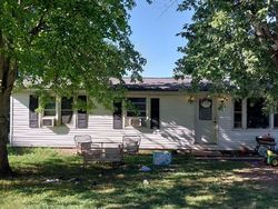 Pre-foreclosure in  PUTNAM DR Circleville, OH 43113