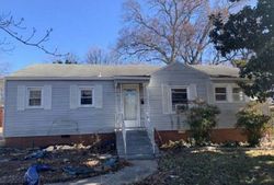 Pre-foreclosure in  COOK ST High Point, NC 27262