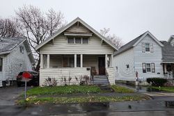 Pre-foreclosure in  CRAIG ST Syracuse, NY 13208