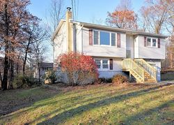 Pre-foreclosure in  BARRY DR N Highland Lakes, NJ 07422