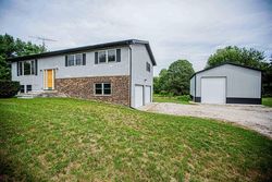 Pre-foreclosure Listing in OAK RD LAKEVILLE, IN 46536