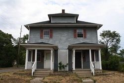 Pre-foreclosure in  N CAPITOL AVE Indianapolis, IN 46208