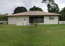 Pre-foreclosure in  EPHRAIM AVE Fort Myers, FL 33907