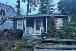 Pre-foreclosure in  NE 62ND ST Seattle, WA 98115