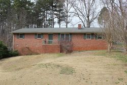Pre-foreclosure in  CARSWELL DR Anderson, SC 29624