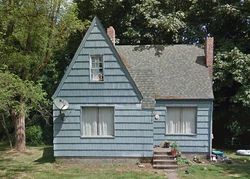 Pre-foreclosure in  MAIN ST Lyons, OR 97358