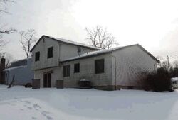 Pre-foreclosure in  TILBY RD North Royalton, OH 44133