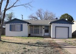 Pre-foreclosure in  41ST ST Lubbock, TX 79414