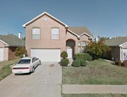 Pre-foreclosure in  INDIAN HILL DR Arlington, TX 76018