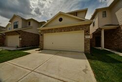 Pre-foreclosure in  SHARPSTONE CREEK LN Houston, TX 77084