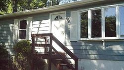 Pre-foreclosure in  COUNTRY PLACE DR Tobyhanna, PA 18466