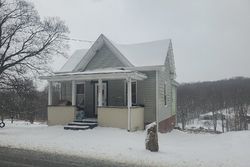 Pre-foreclosure Listing in BUENA VISTA RD CHICORA, PA 16025