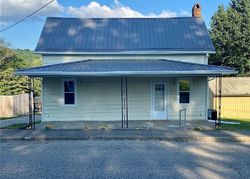 Pre-foreclosure Listing in FRONT ST PHILO, OH 43771