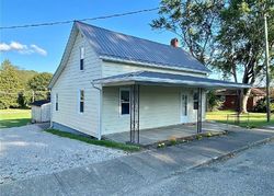 Pre-foreclosure in  FRONT ST Philo, OH 43771