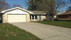 Pre-foreclosure in  ALLEN DR Elkhart, IN 46516