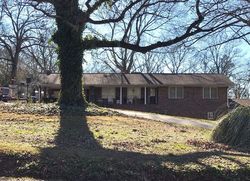 Pre-foreclosure Listing in HOLLY SPRINGS RD GILLSVILLE, GA 30543