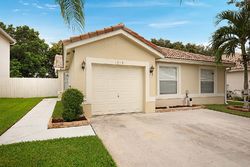 Pre-foreclosure in  FOSTERS MILL RD Boynton Beach, FL 33436