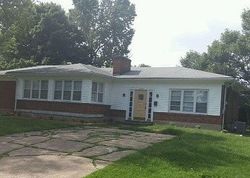 Pre-foreclosure in  ARLONE CT Louisville, KY 40216