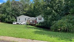 Pre-foreclosure in  THOMPSON HILL OVERLOOK DR Whitesburg, GA 30185